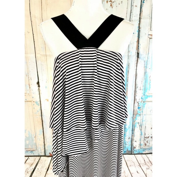 💥HP💥LANE BRYANT Striped Cross Front Tiered Dress - Picture 4 of 7